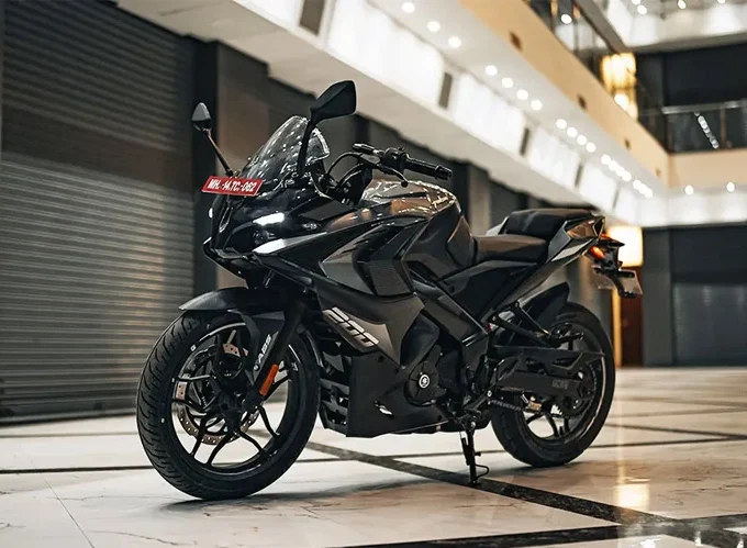 Bajaj Pulsar RS200 is getting new updates and is set to launch soon
