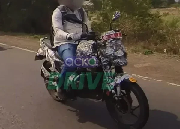 പൾസർ എൻ 125 സ്പോട്ടഡ്