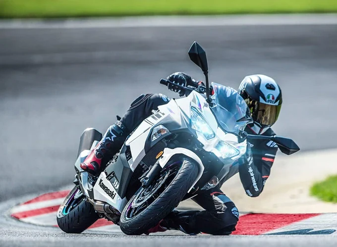 kawasaki ninja 400 discontinued in india