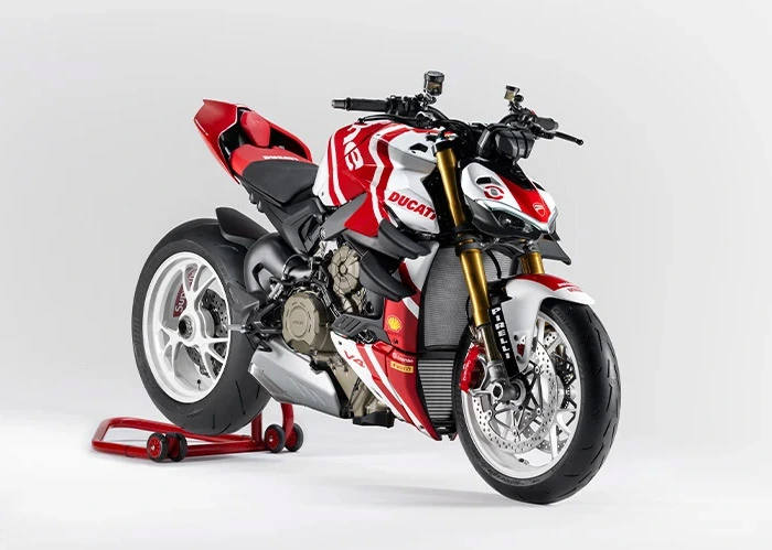 സ്വര്ണ്ണ വില യുമായി സ്ട്രീറ്റ് ഫൈറ്റർ വി4 സുപ്രീം ലിമിറ്റഡ് എഡിഷൻ - ducati streetfighter