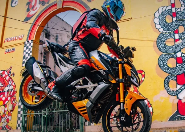 ടിവിഎസ് ആർ ടി ആർ 310 നിന് സർവീസ് ക്യാമ്പ്