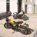 ഗറില്ല 450 യും സ്പീഡ് 400 ഉം നേർക്കുനേർ