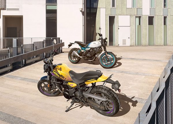 ഗറില്ല 450 യും സ്പീഡ് 400 ഉം നേർക്കുനേർ