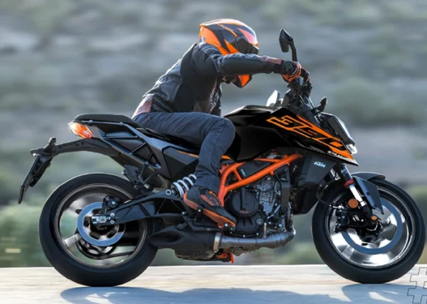 കെടിഎം ഡ്യൂക്ക് 390 ക്ക് കലക്കൻ ഓഫർ