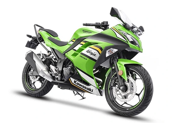 2025 നിൻജ 300 , ഡോമിനോറിലേക്ക്